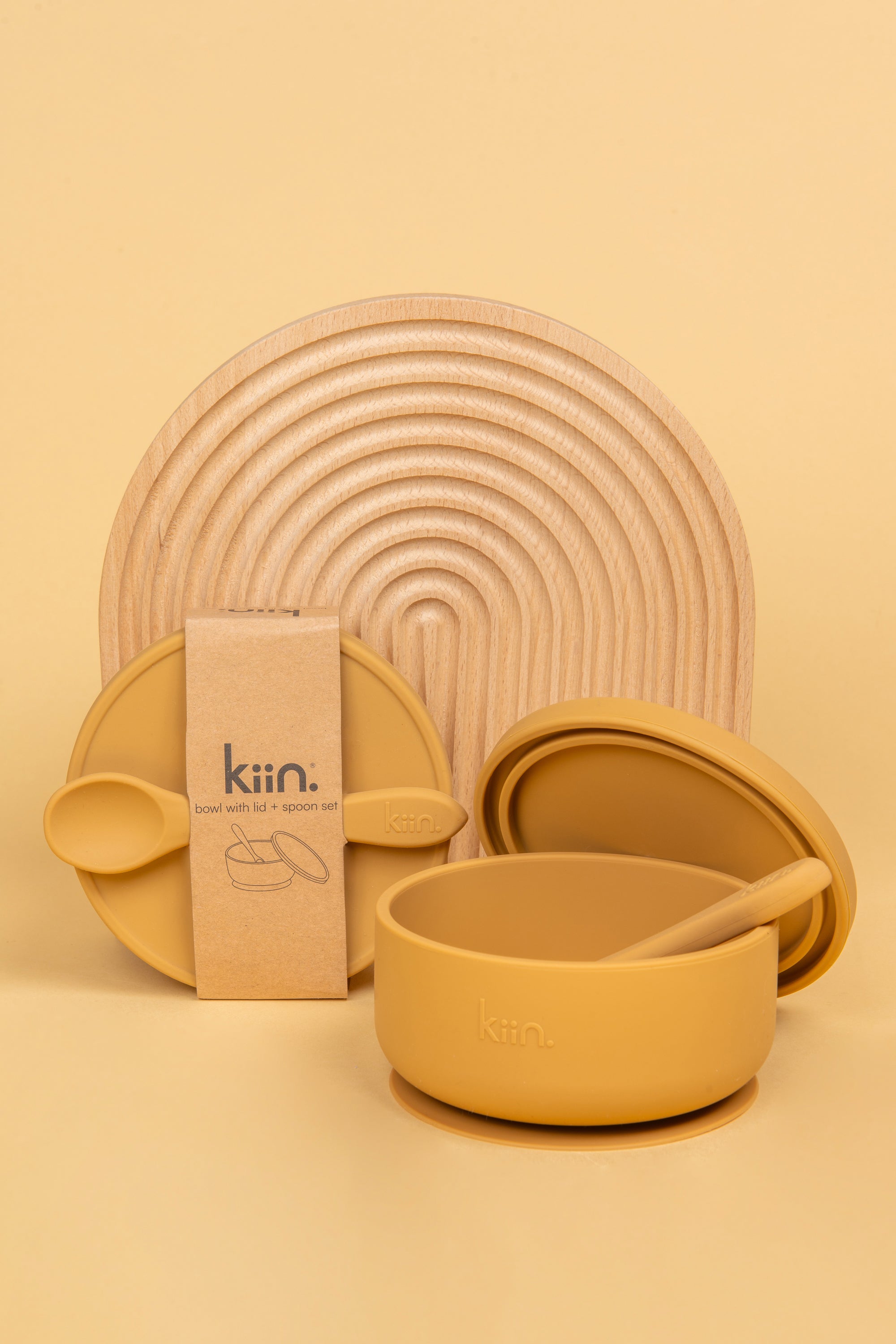 Kiin Silicone Suction Bowl with Lid + Spoon Set