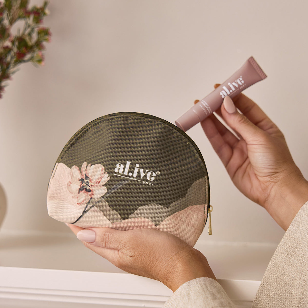 alive mothers day gift set the retreat including hand cream and lip butter
