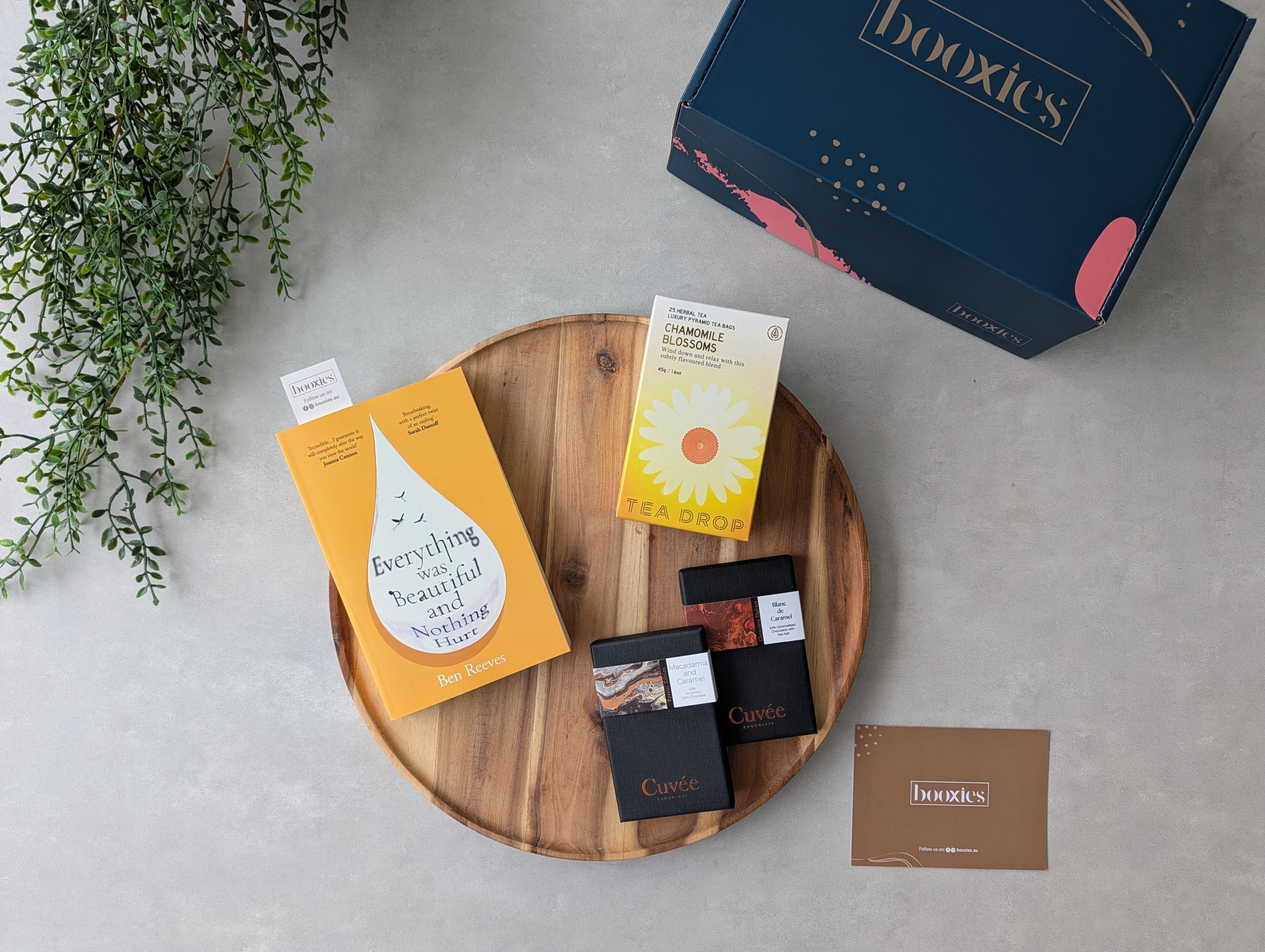 The Reading Ritual booxies gift box flatlay
